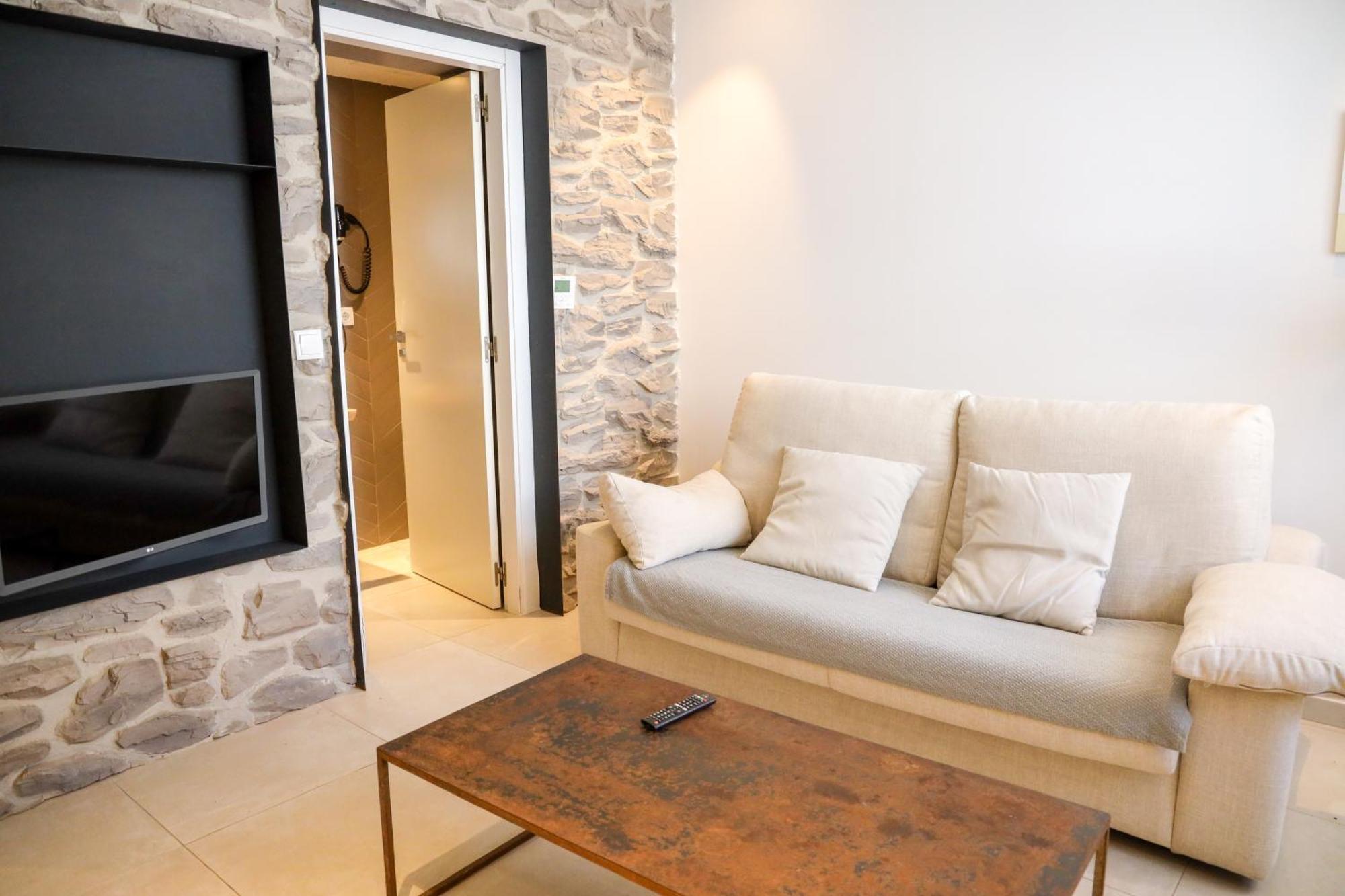 Cala Vadella Beachwalk Suites מראה חיצוני תמונה