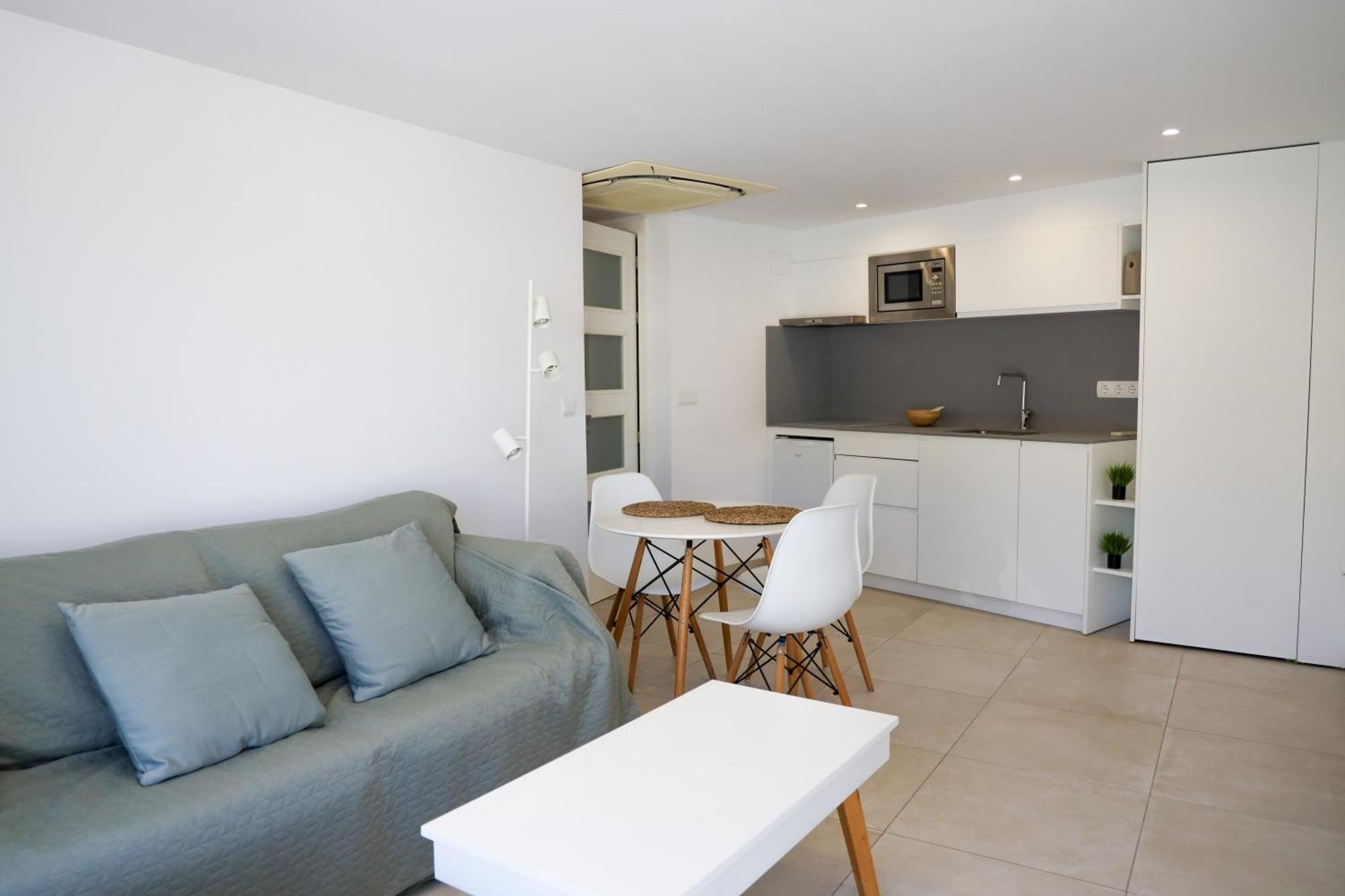 Cala Vadella Beachwalk Suites מראה חיצוני תמונה